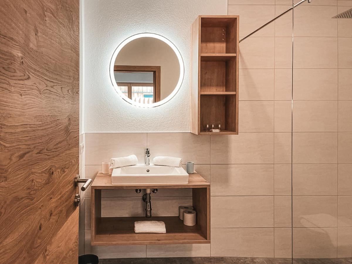 Isanora - Garden & Private Whirlpool By Alpenluxus Appartements Fugen Bagian luar foto